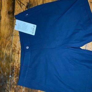 Men’s Lululemon Commission Short 7” size 34 in Navy Blue.